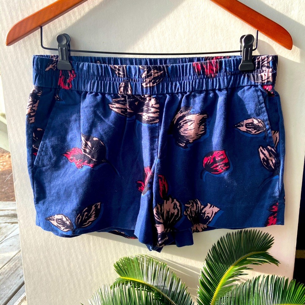 J CREW Boardwalk Navy Blue Floral Print Shorts